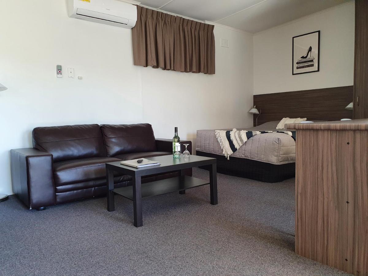 Motel Riverbend Tailen Bend Exterior foto