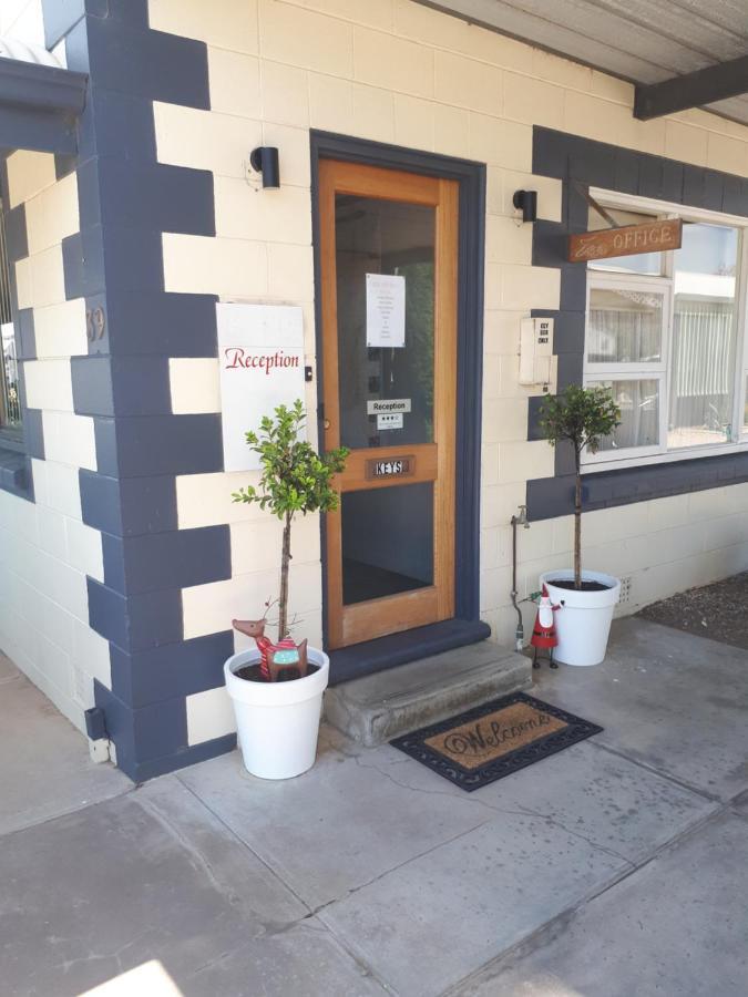 Motel Riverbend Tailen Bend Exterior foto